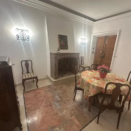 Apartment Borgo Pio Vatican